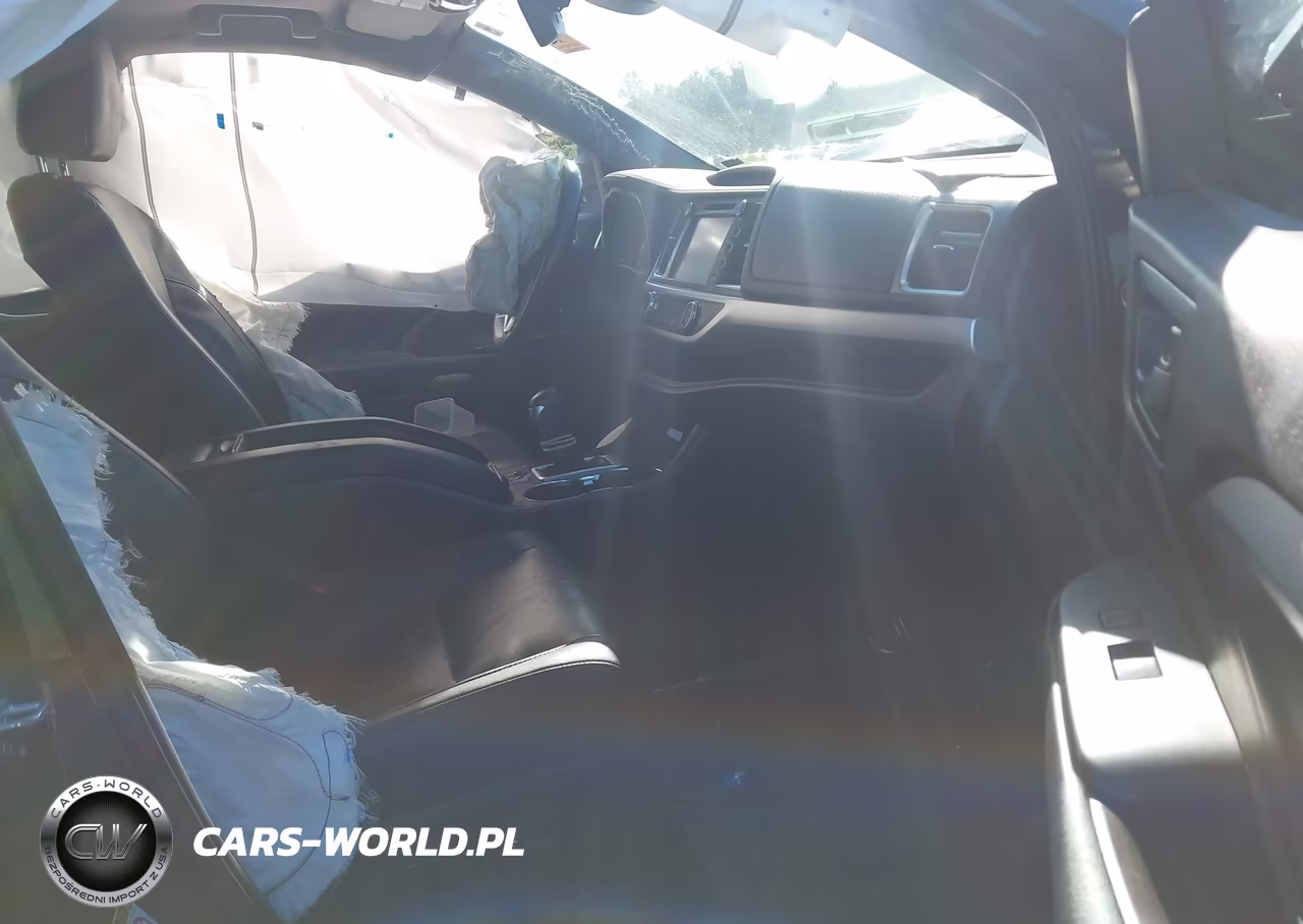 2019 Toyota Highlander Xle VIN:5TDJZRFH0KS954632 - 5