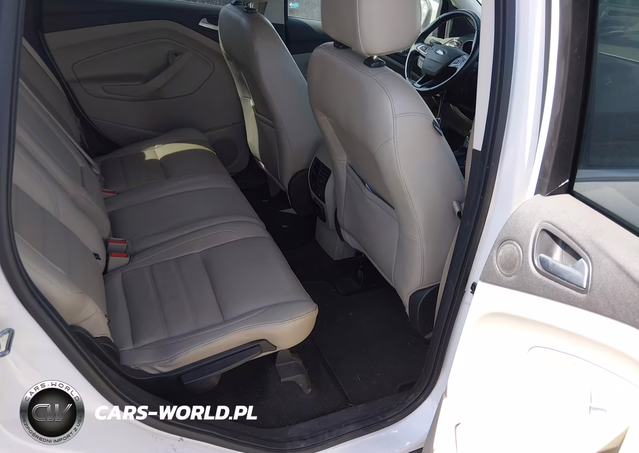 2017 Ford Escape Titanium VIN:1FMCU9JD0HUE32143 - 8
