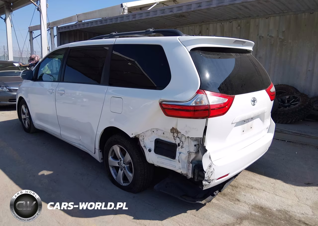 2016 Toyota Sienna Le VIN:5TDKK3DC6GS700685 - 3