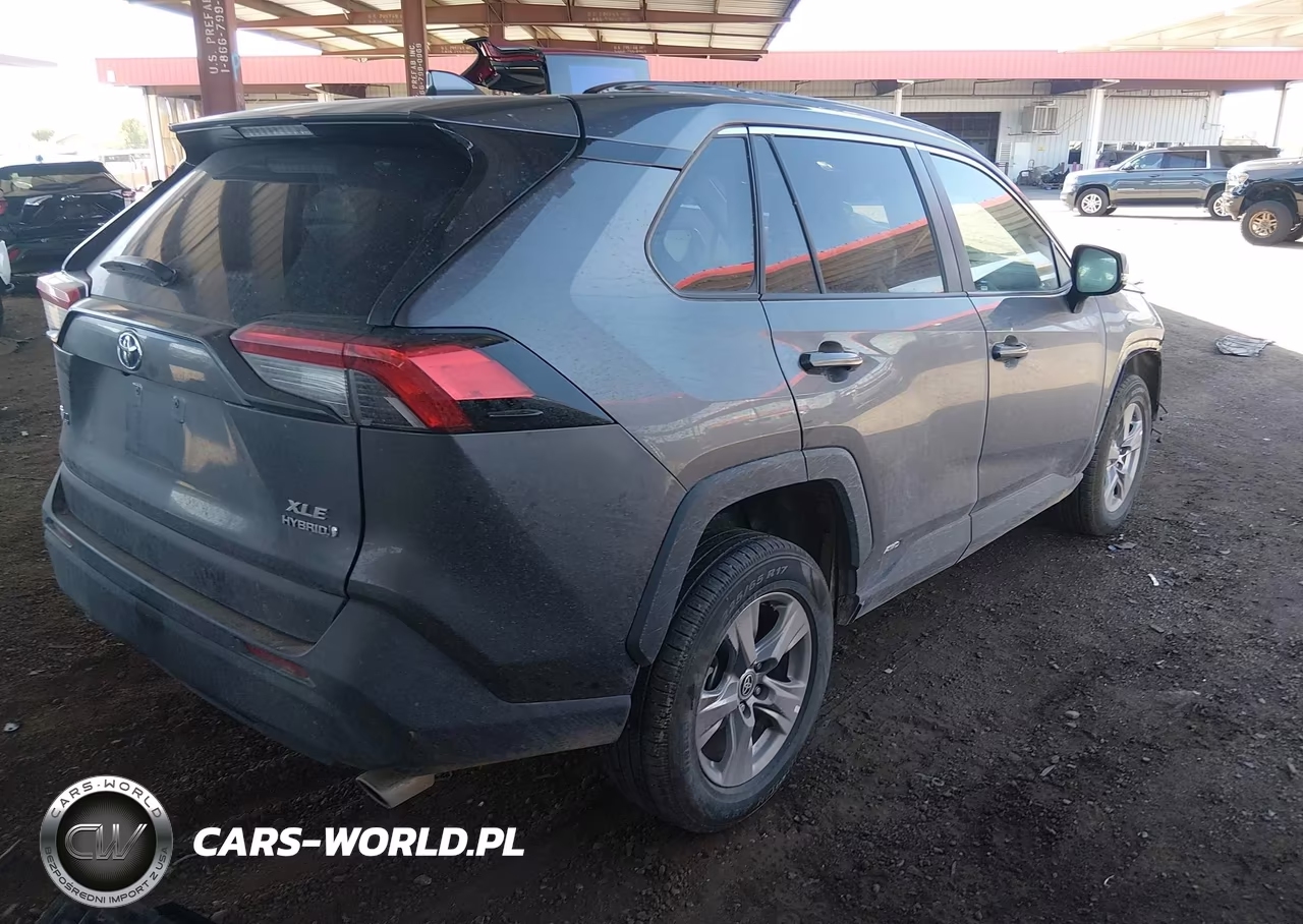 2024 Toyota Rav4 Hybrid Xle VIN:2T3RWRFV4RW232204 - 4