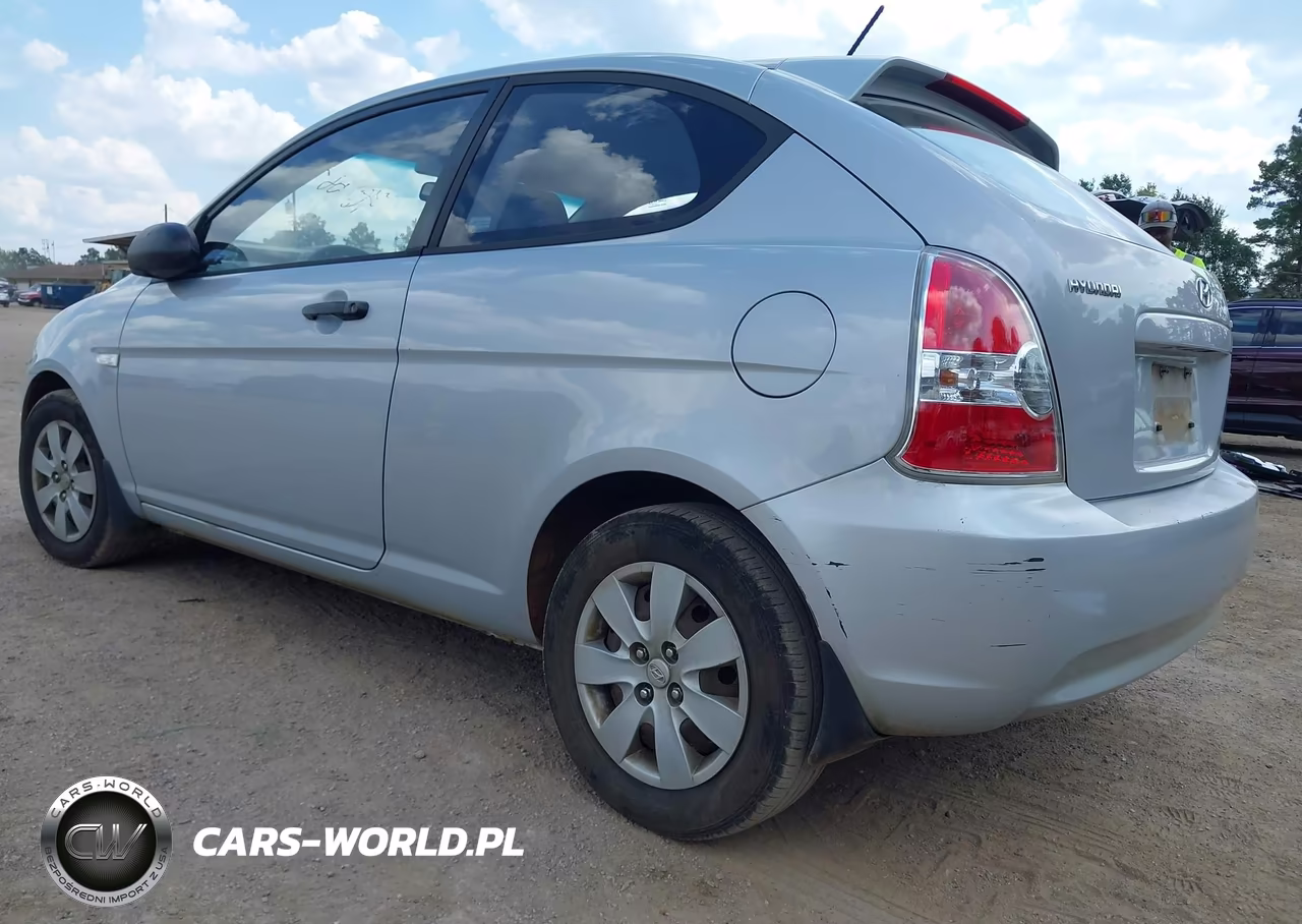 2009 Hyundai Accent Gs VIN:KMHCM36C49U116498 - 3