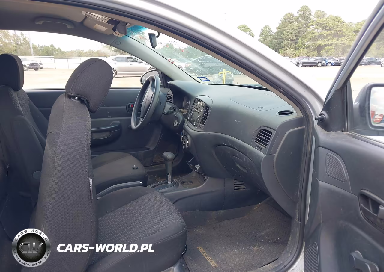 2009 Hyundai Accent Gs VIN:KMHCM36C49U116498 - 5