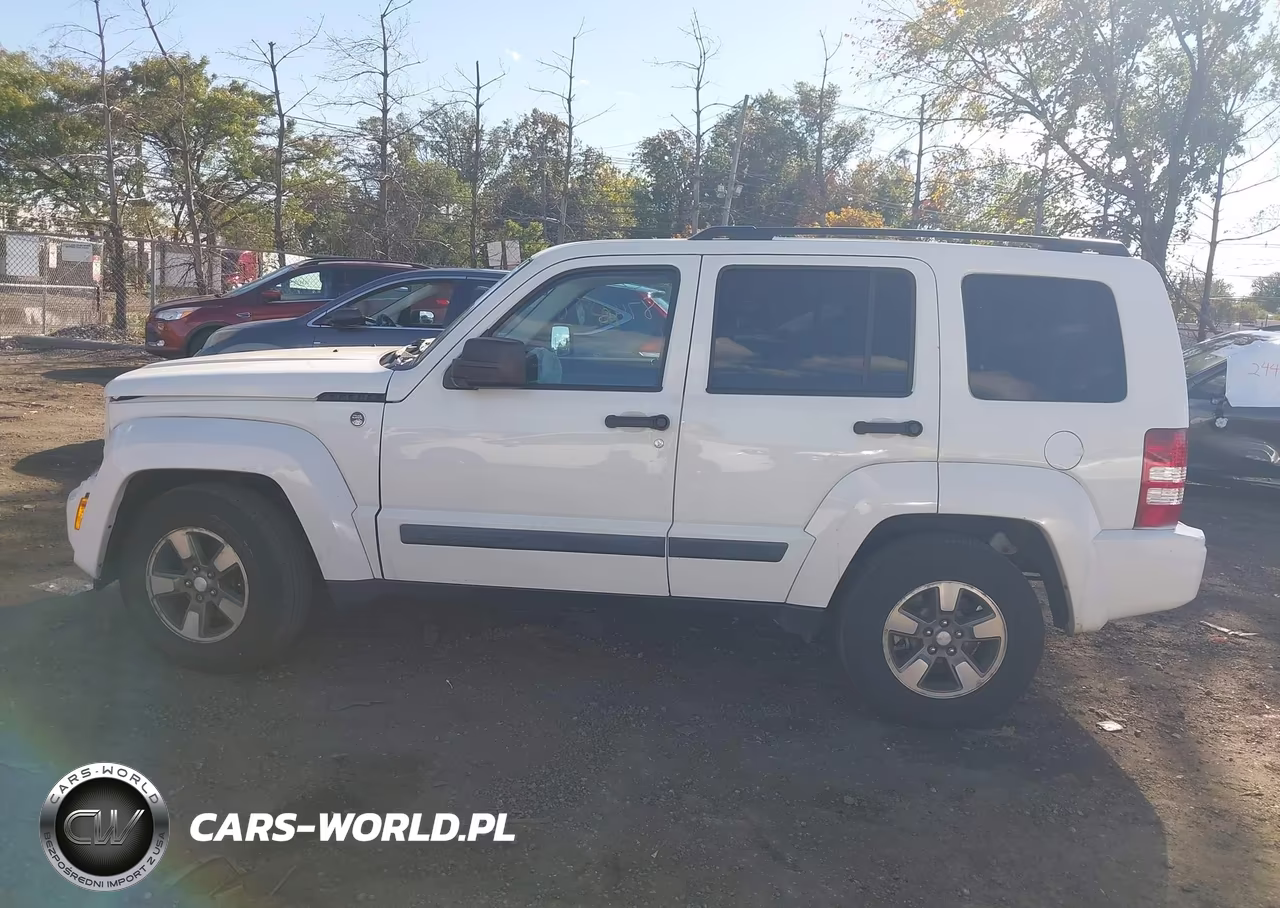 2008 Jeep Liberty Sport VIN:1J8GN28K98W240490 - 14