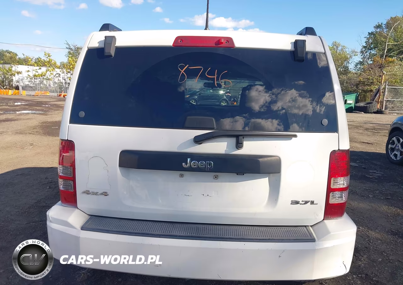 2008 Jeep Liberty Sport VIN:1J8GN28K98W240490 - 16