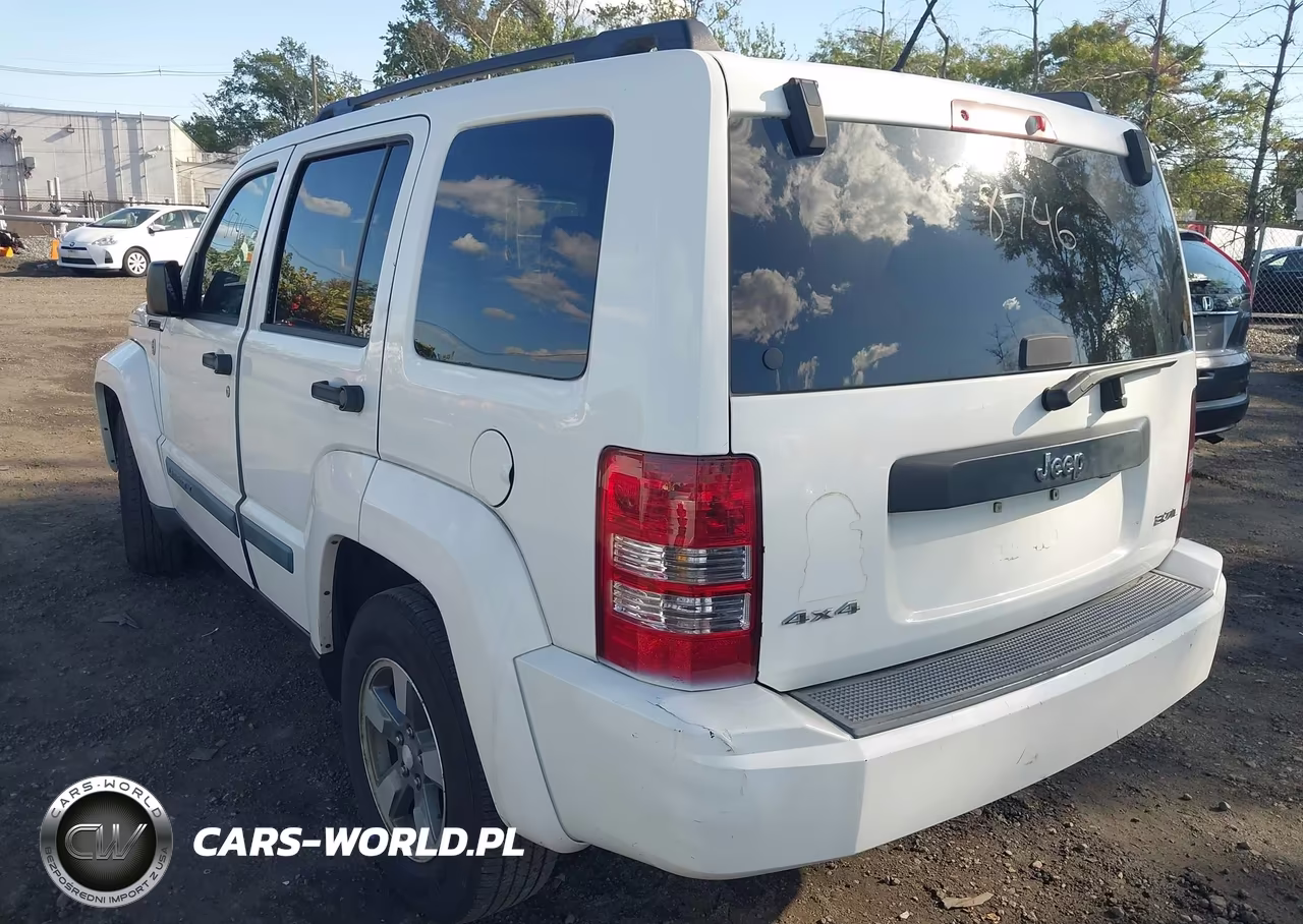 2008 Jeep Liberty Sport VIN:1J8GN28K98W240490 - 3