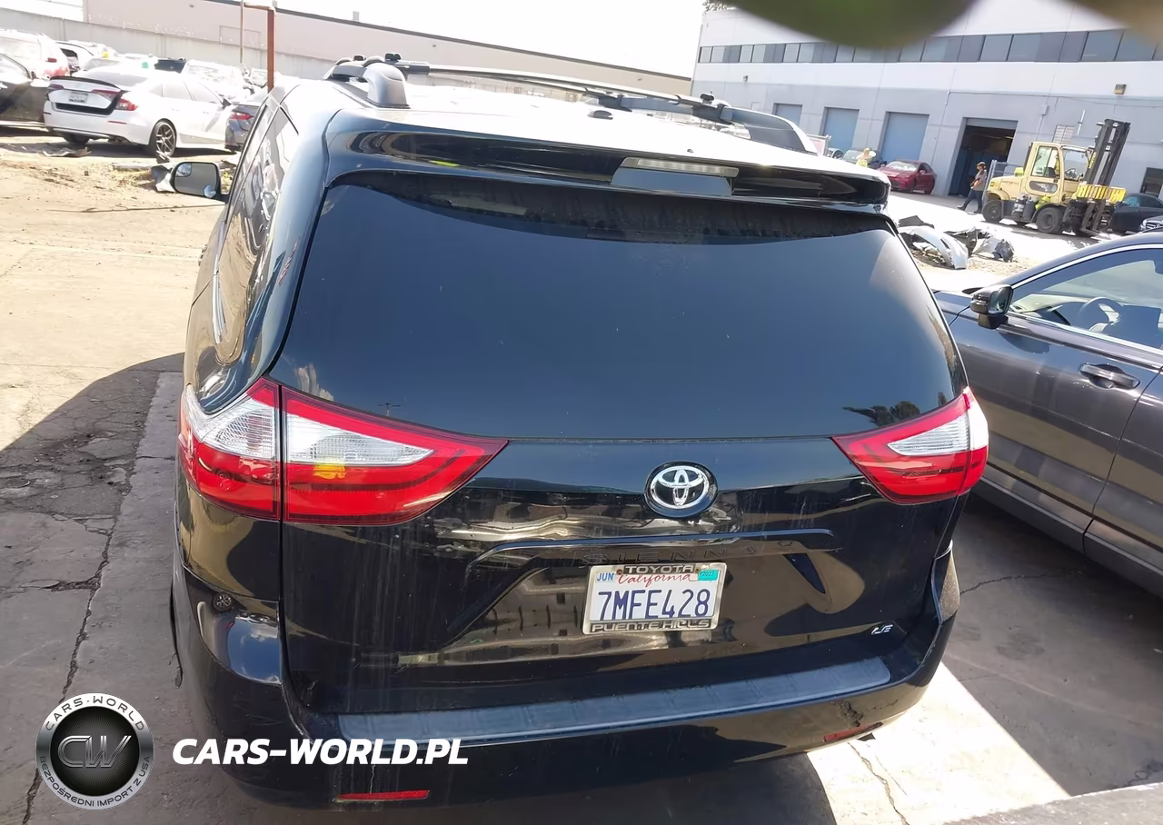 2015 Toyota Sienna Le VIN:5TDKK3DC6FS614615 - 16