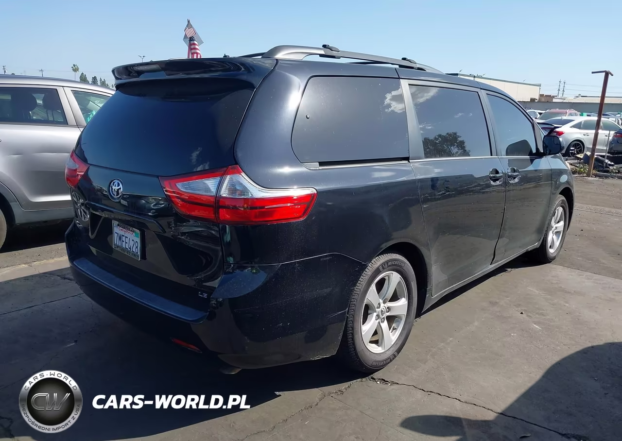 2015 Toyota Sienna Le VIN:5TDKK3DC6FS614615 - 4