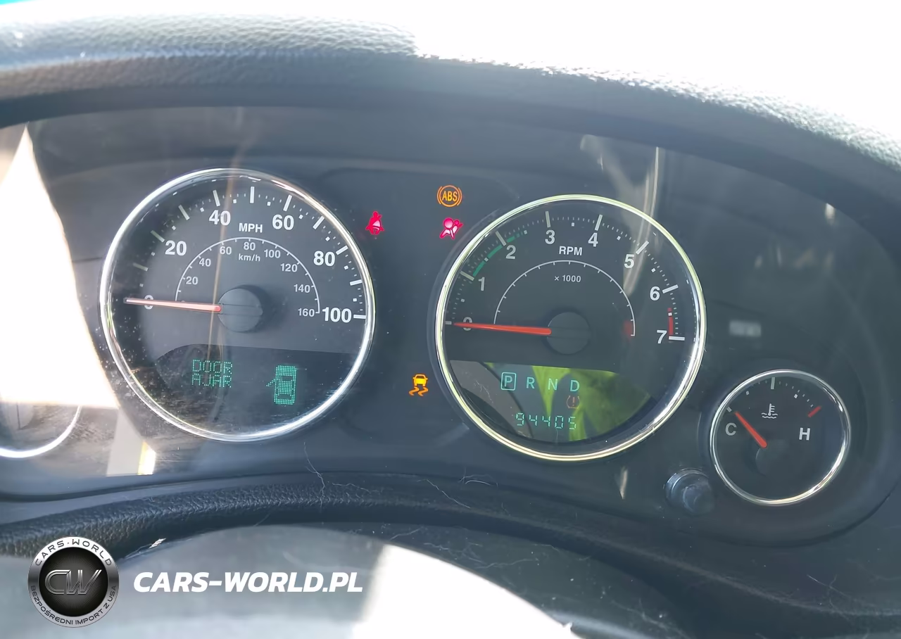 2014 Jeep Wrangler Unlimited Rubicon VIN:1C4BJWFG2EL165714 - 7