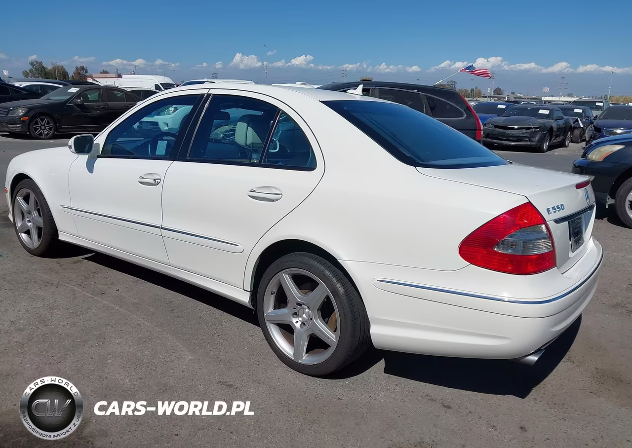2008 Mercedes-Benz E 550 VIN:WDBUF72X98B306213 - 3