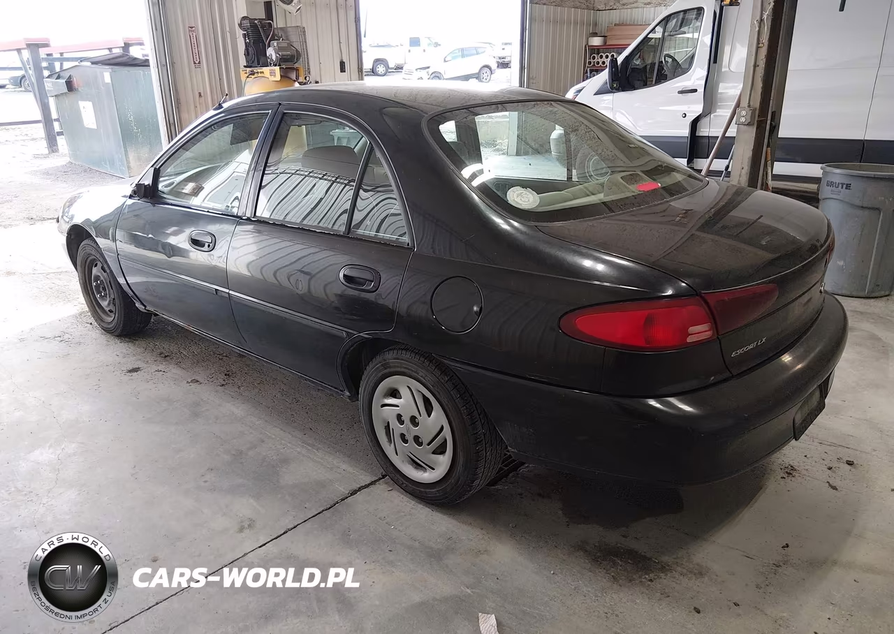 1999 Ford Escort Lx VIN:1FAFP10P4XW258818 - 3