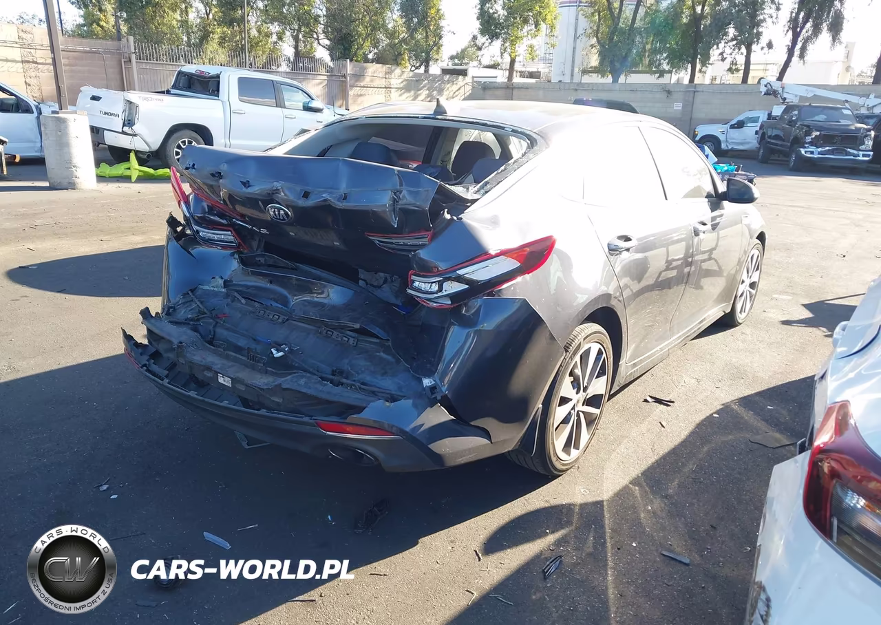 2018 Kia Optima S VIN:5XXGT4L33JG257544 - 4