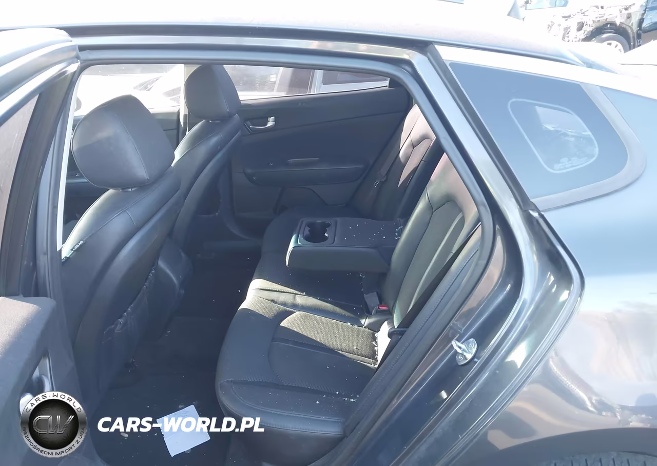 2018 Kia Optima S VIN:5XXGT4L33JG257544 - 8