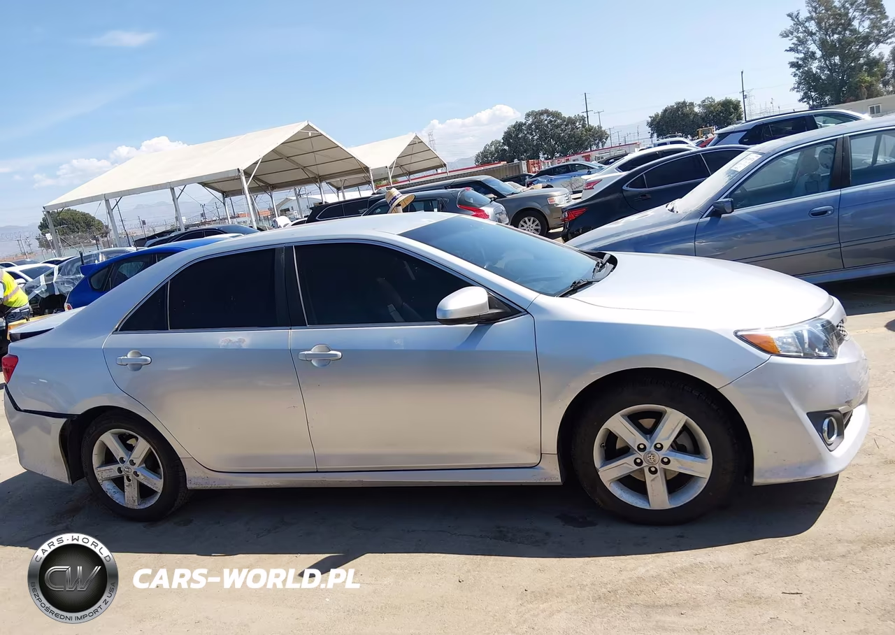 2013 Toyota Camry Se VIN:4T1BF1FK7DU676297 - 13