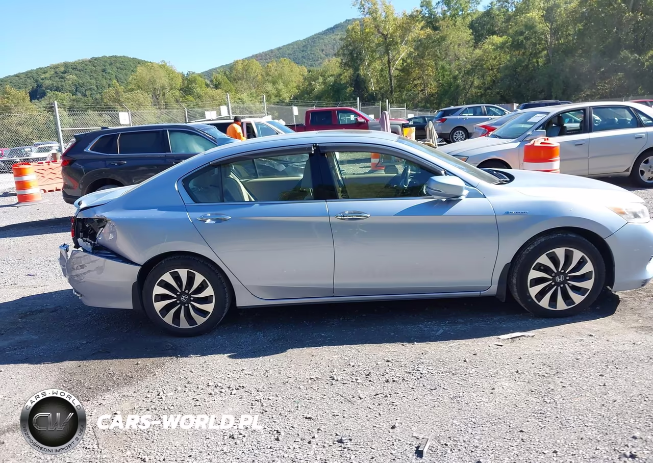 2017 Honda Accord Hybrid Ex-L VIN:JHMCR6F59HC015470 - 13