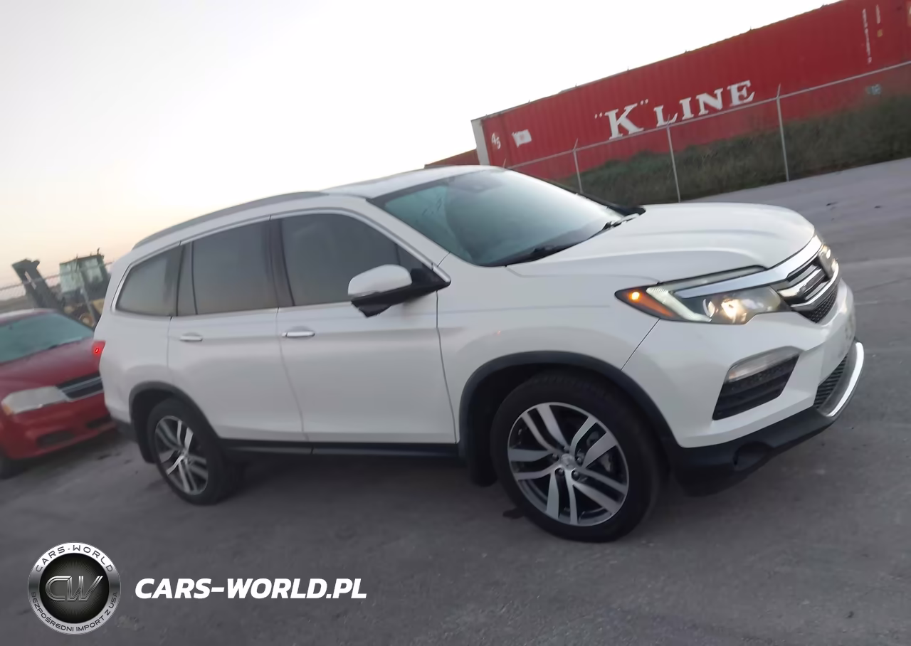 2018 Honda Pilot Touring VIN:5FNYF5H98JB008769 - 13