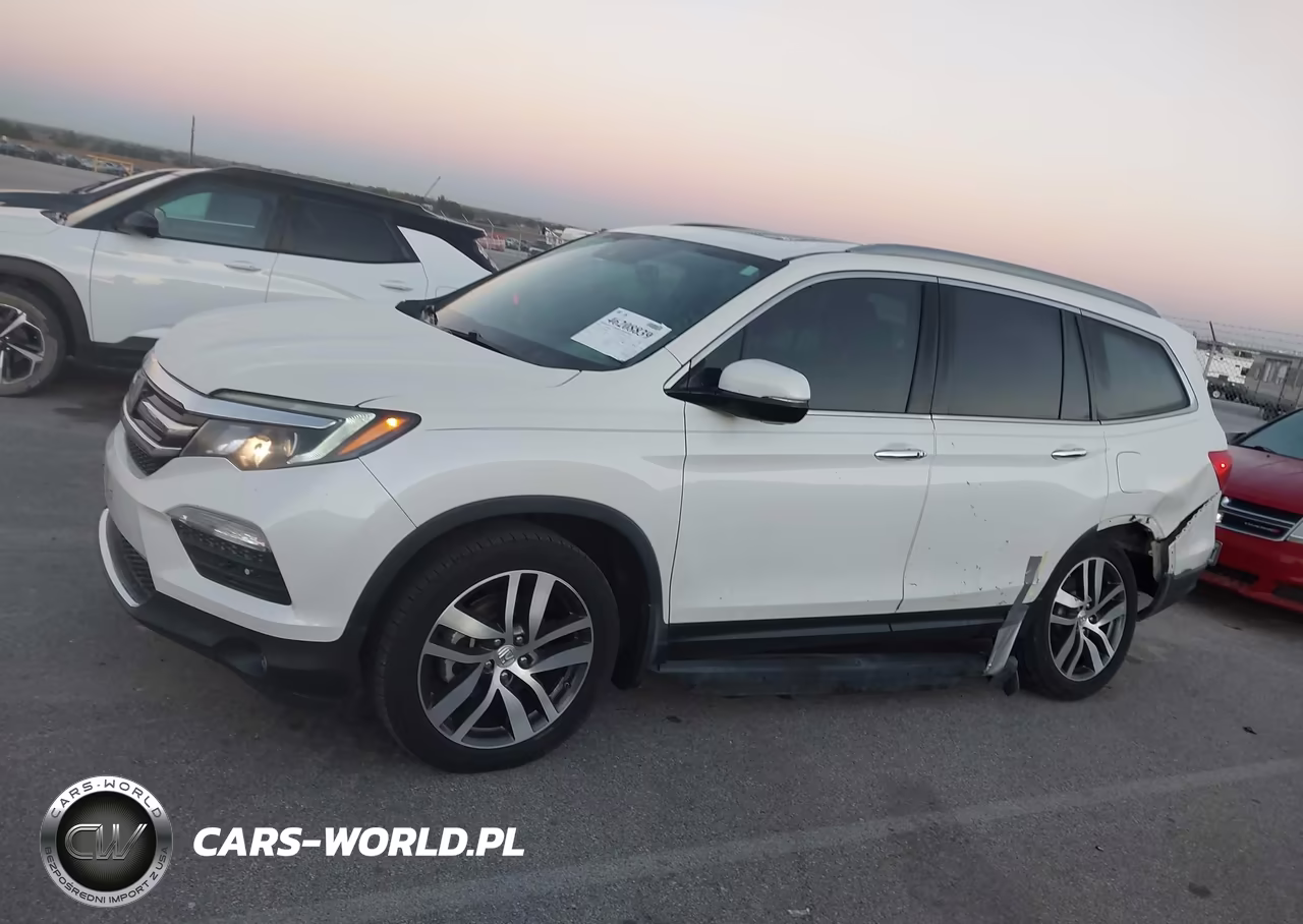 2018 Honda Pilot Touring VIN:5FNYF5H98JB008769 - 14