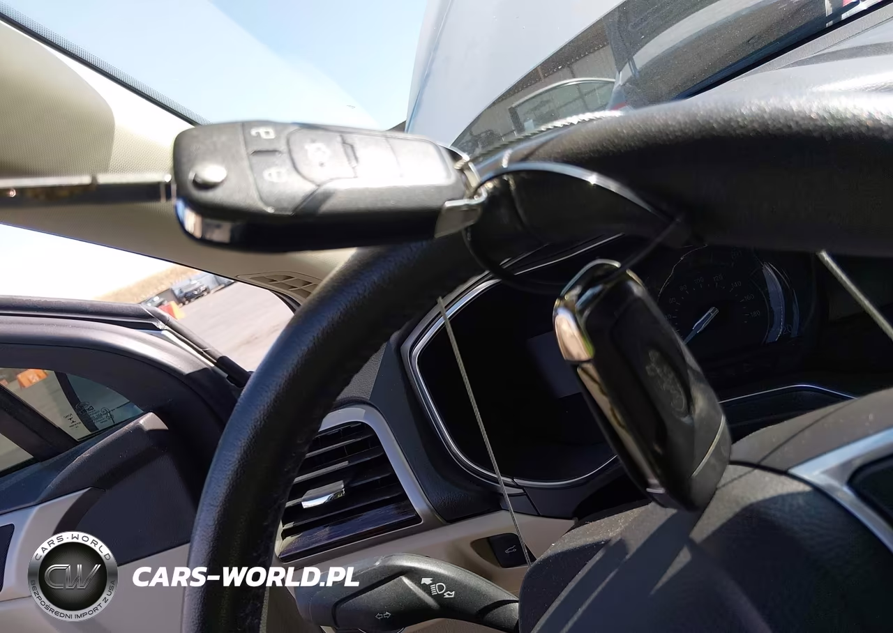 FORD FUSION SE VIN:3FA6P0LU2FR257051 - 11
