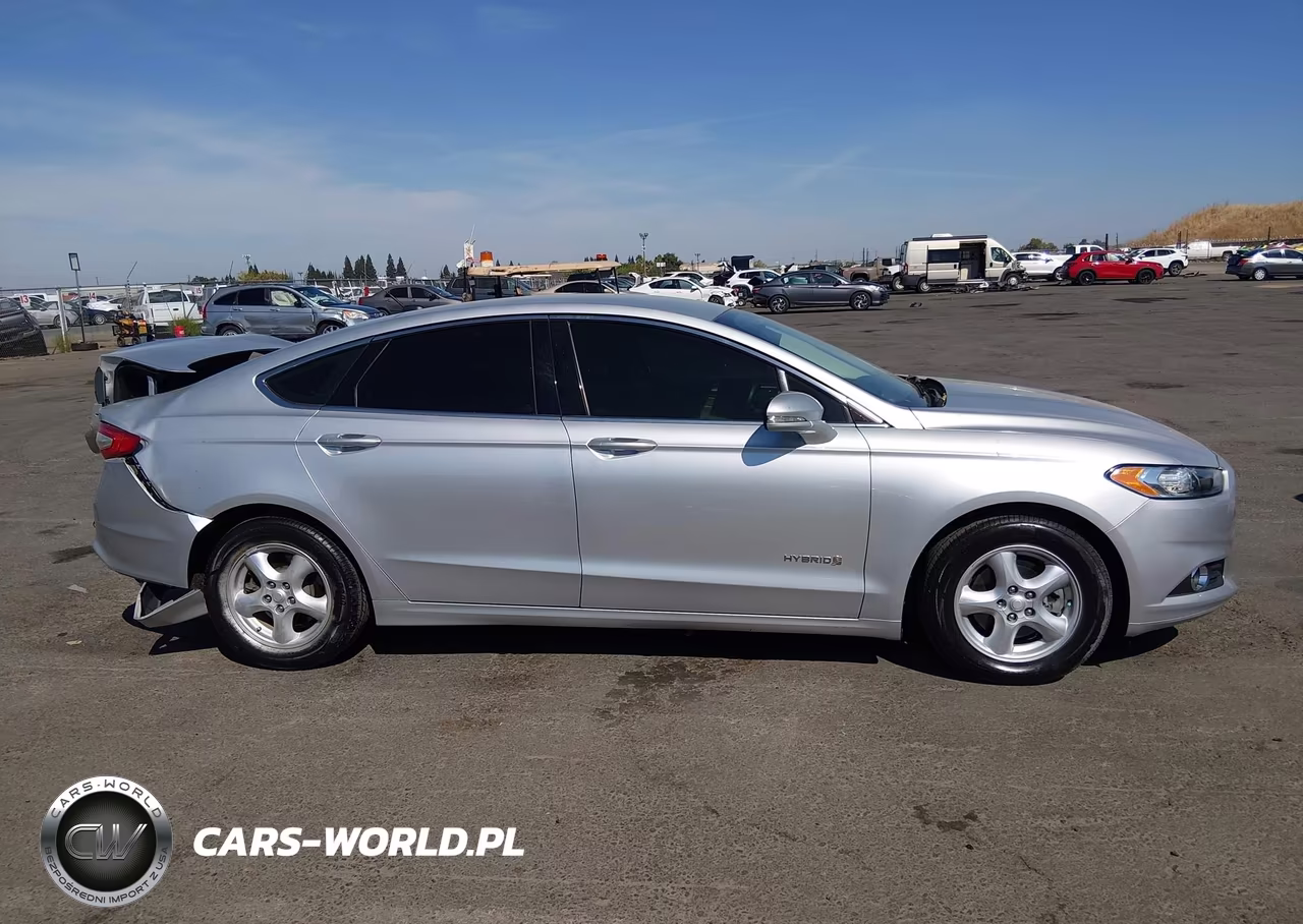 FORD FUSION SE VIN:3FA6P0LU2FR257051 - 13