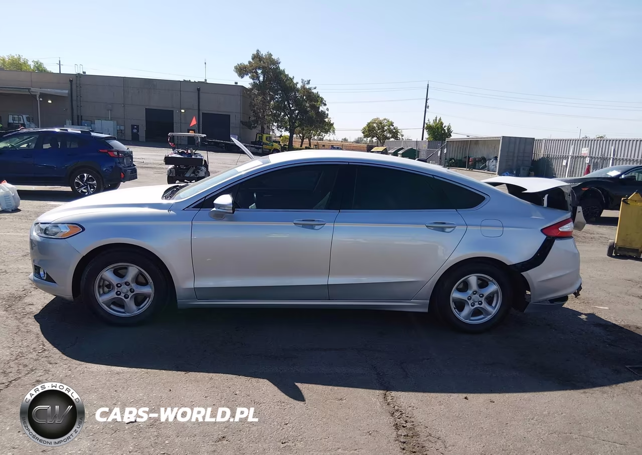 FORD FUSION SE VIN:3FA6P0LU2FR257051 - 14