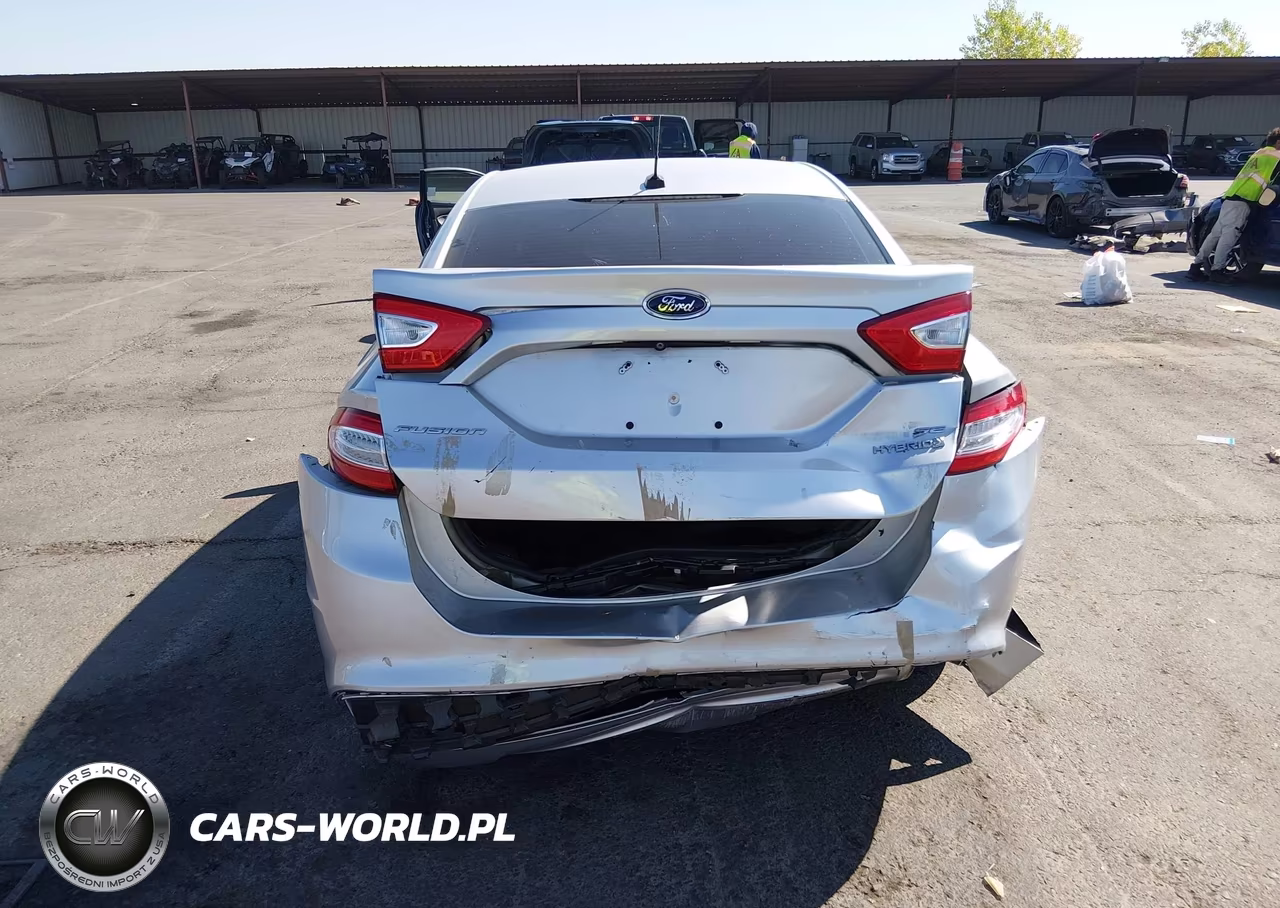 FORD FUSION SE VIN:3FA6P0LU2FR257051 - 16