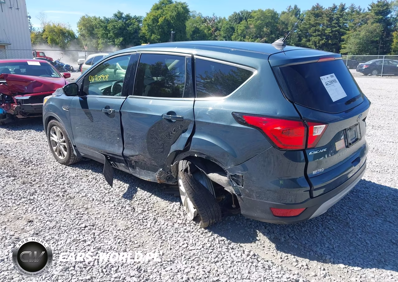 2019 Ford Escape Se VIN:1FMCU9GD7KUA29209 - 3