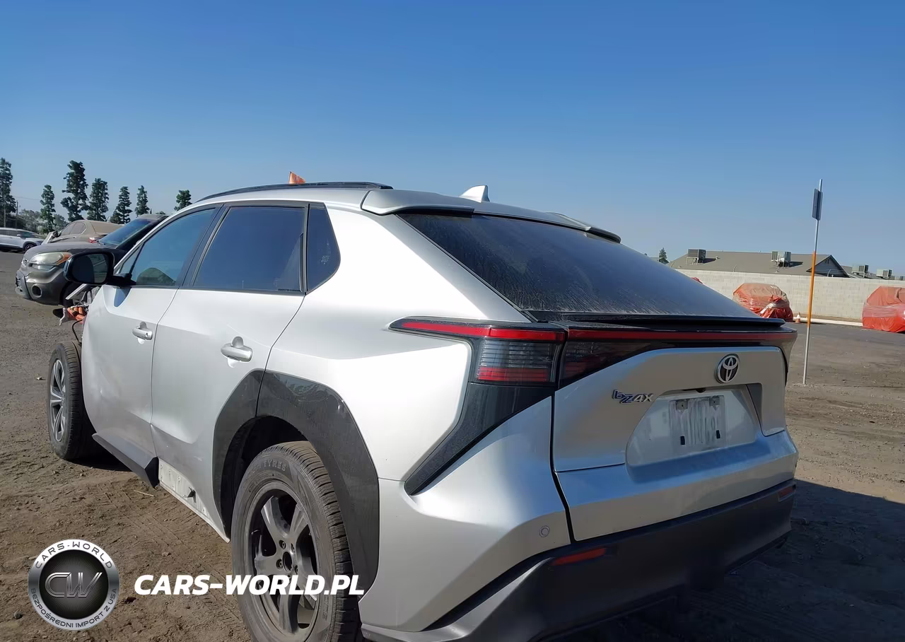 2023 Toyota Bz4X Xle VIN:JTMAAAAA9PA021996 - 3