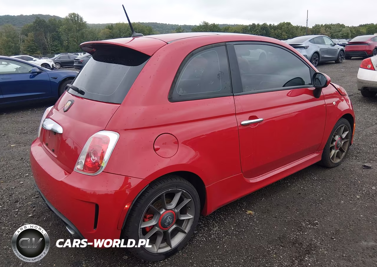 2015 Fiat 500 Abarth VIN:3C3CFFFHXFT501425 - 4