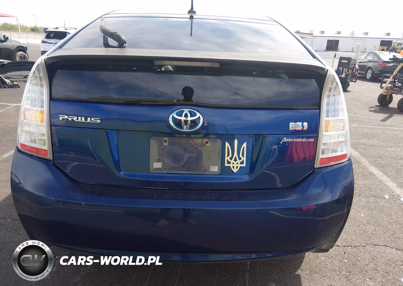 2011 Toyota Prius Two VIN:JTDKN3DU0B0317451 - 15