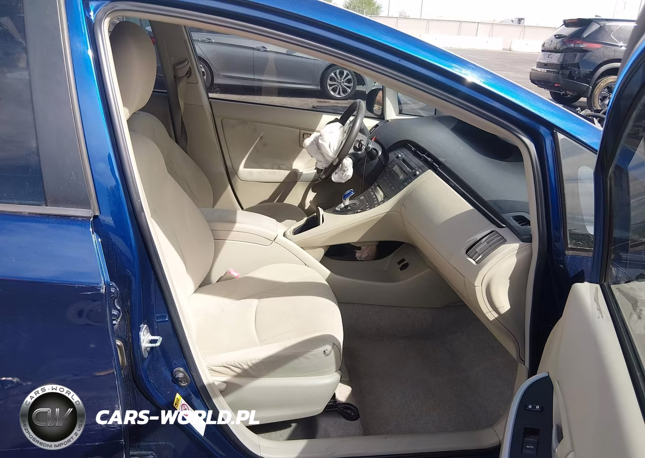 2011 Toyota Prius Two VIN:JTDKN3DU0B0317451 - 5