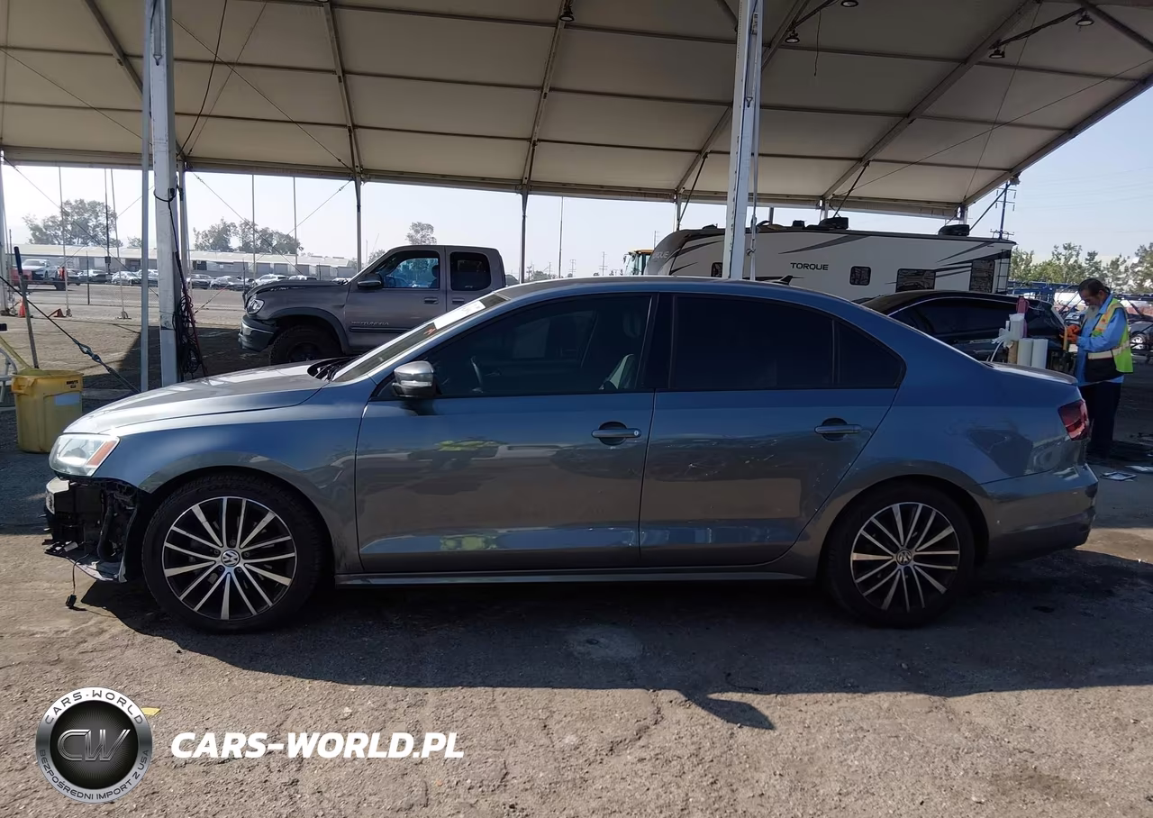 2016 Volkswagen Jetta 1.8T Sport VIN:3VWD17AJ5GM238655 - 15