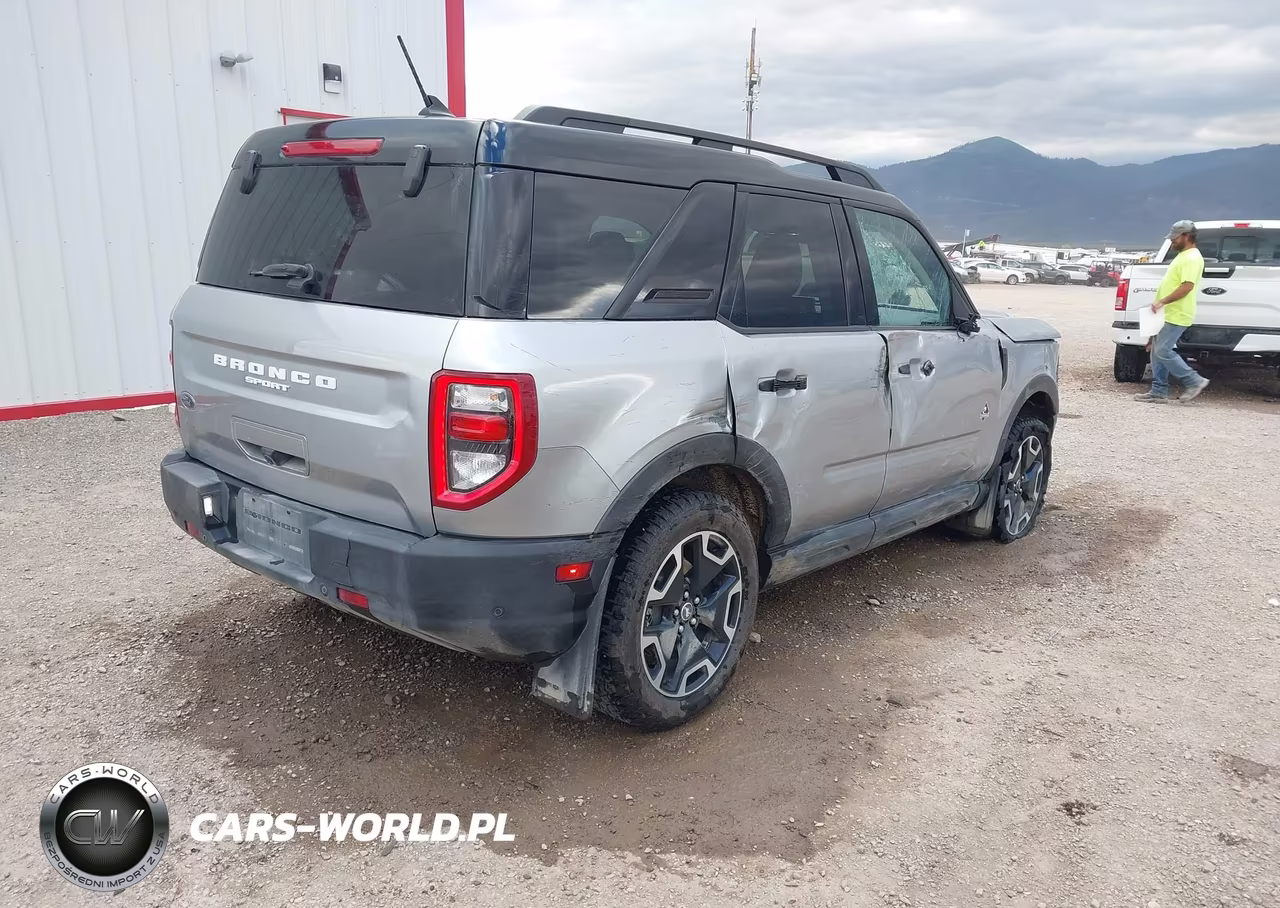 2021 Ford Bronco Sport Outer Banks VIN:3FMCR9C60MRB09714 - 4