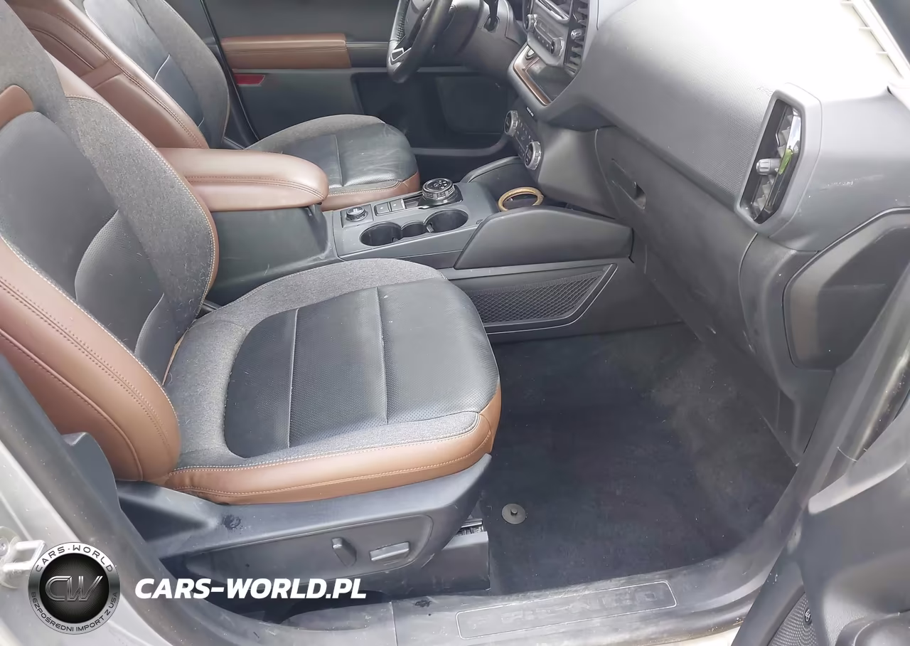 2021 Ford Bronco Sport Outer Banks VIN:3FMCR9C60MRB09714 - 5
