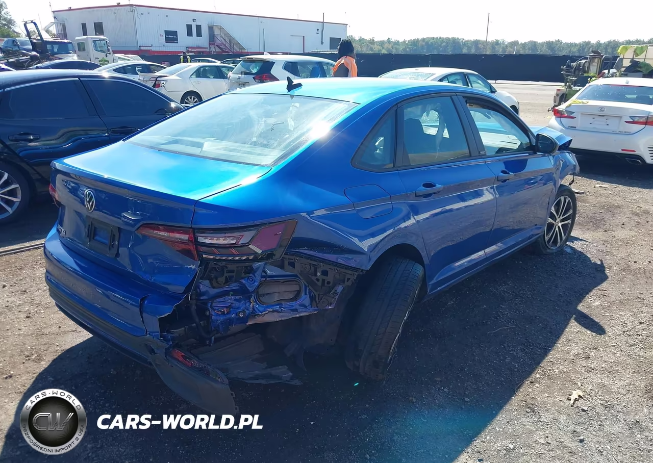 2024 Volkswagen Jetta 1.5T Sport VIN:3VWBM7BU0RM046215 - 4