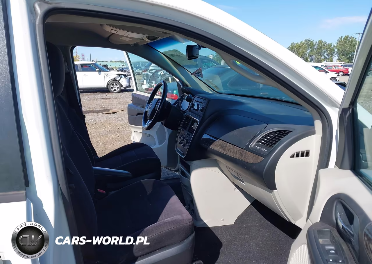 2011 Dodge Grand Caravan Express VIN:2D4RN4DG0BR647713 - 5