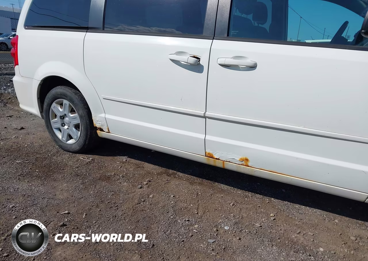 2011 Dodge Grand Caravan Express VIN:2D4RN4DG0BR647713 - 6