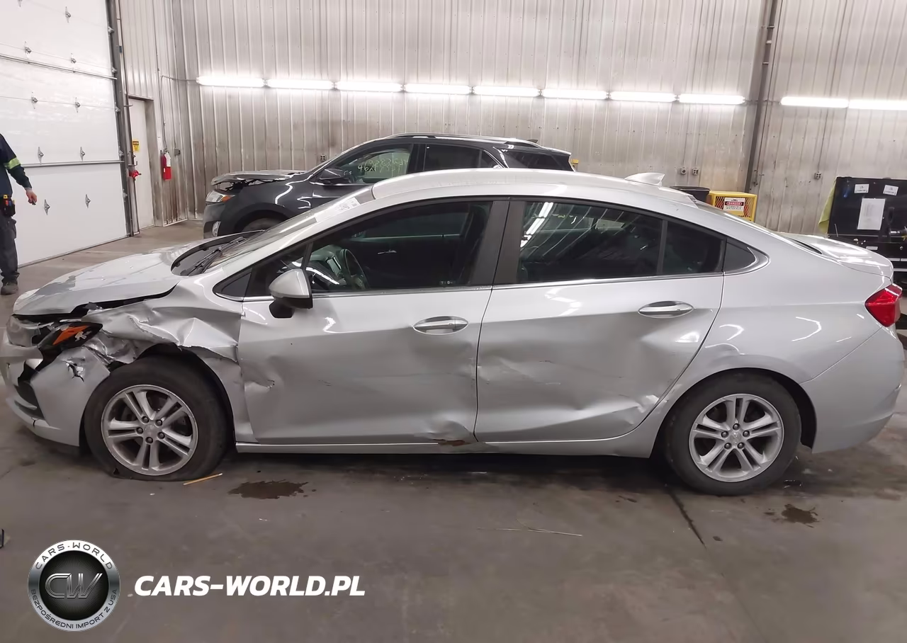 2018 Chevrolet Cruze Lt Auto VIN:1G1BE5SM2J7201830 - 15