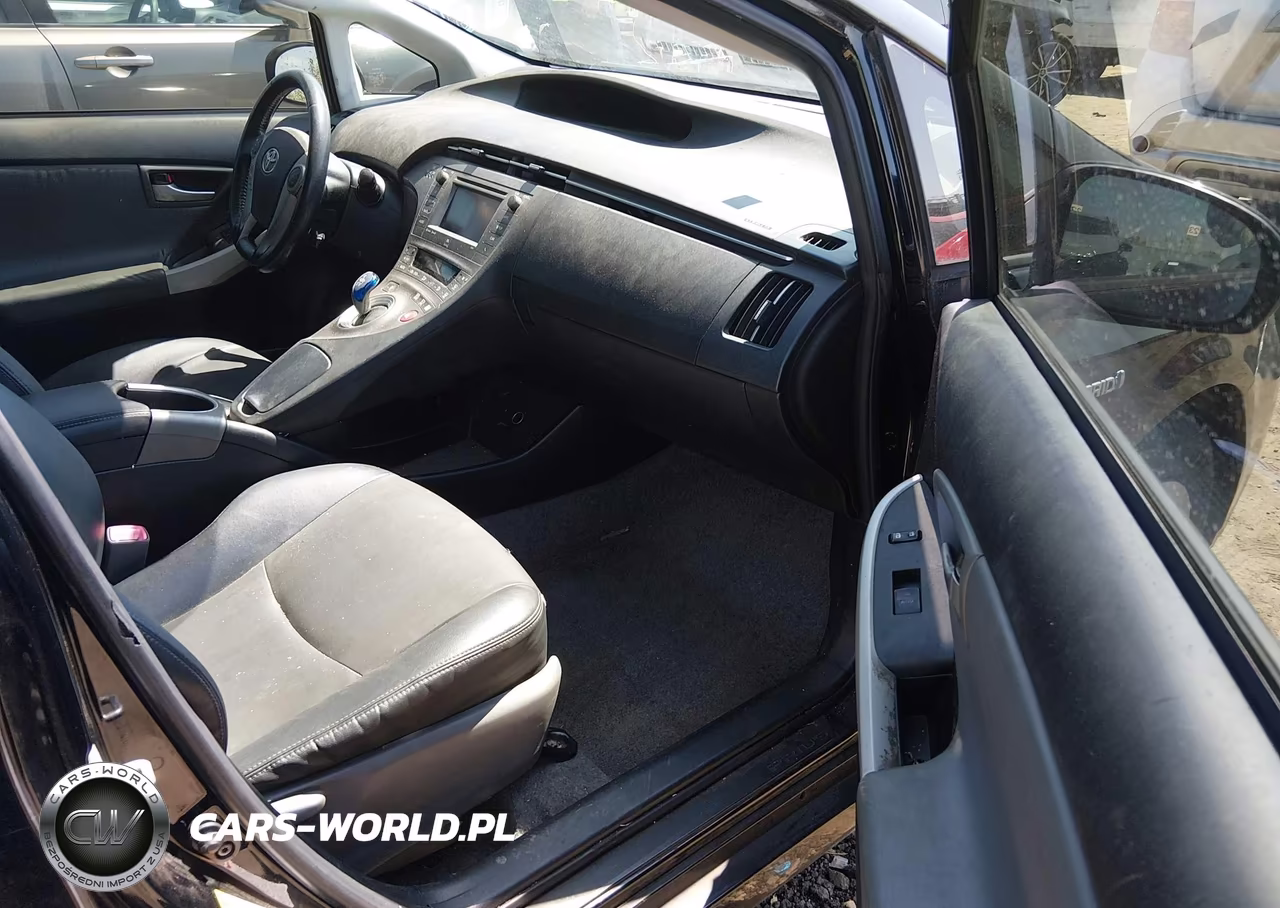 2012 Toyota Prius Four VIN:JTDKN3DU6C5456245 - 5