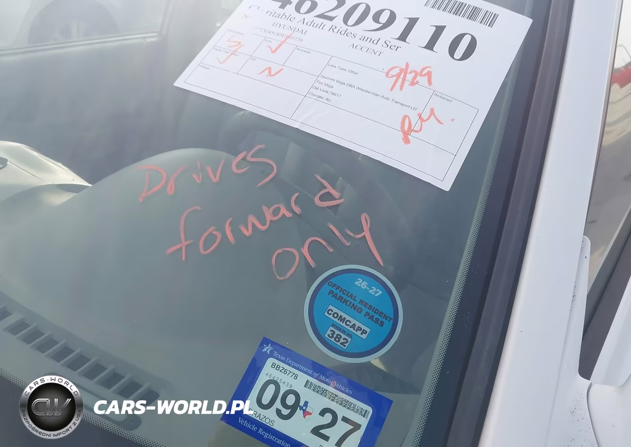 2005 Hyundai Accent Gls VIN:KMHCG45C65U605770 - 12