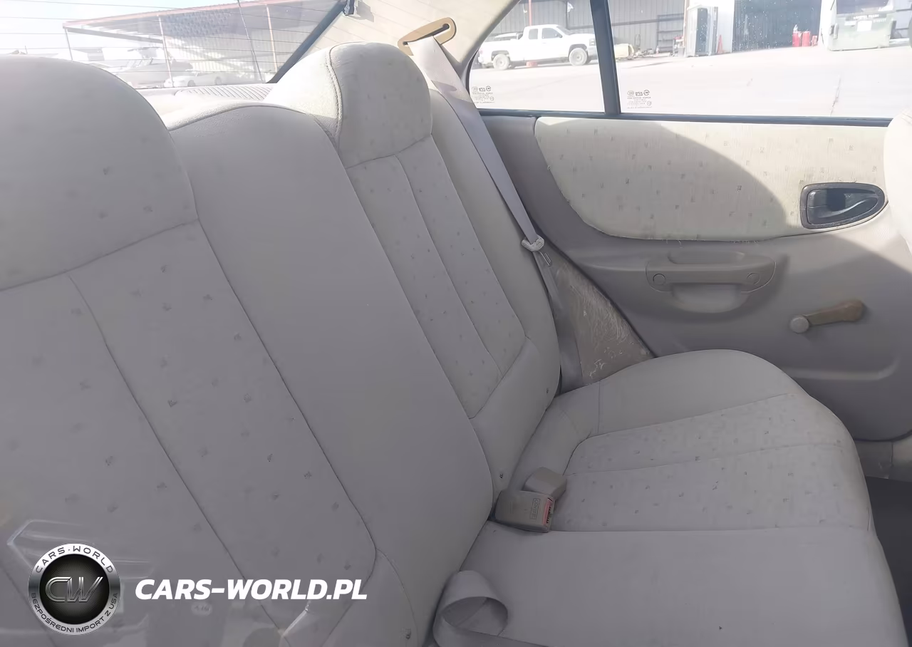 2005 Hyundai Accent Gls VIN:KMHCG45C65U605770 - 8