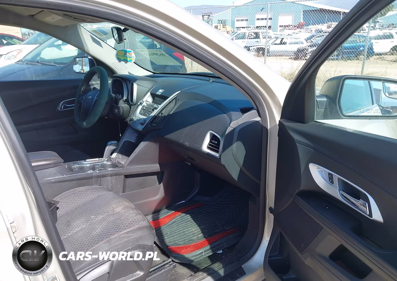 2014 Chevrolet Equinox Ls VIN:1GNFLEEK5EZ135588 - 5
