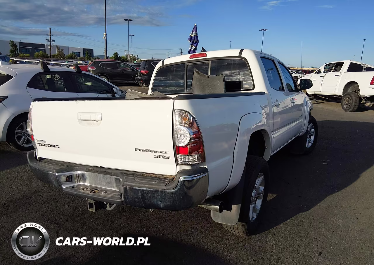 2014 Toyota Tacoma Prerunner VIN:5TFJX4GNXEX032235 - 4