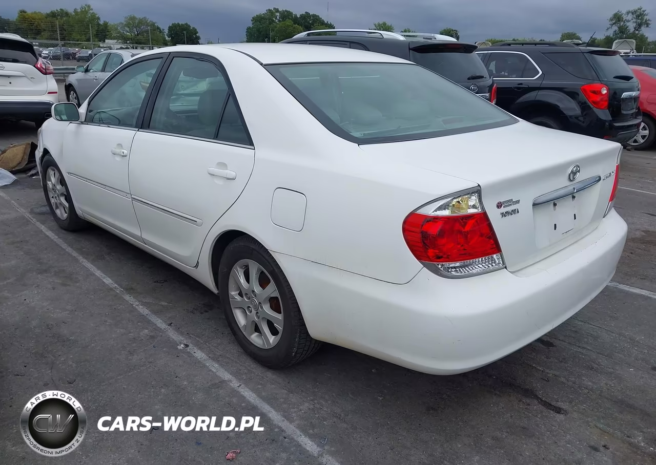 2006 Toyota Camry Xle VIN:4T1BE32K66U642939 - 3