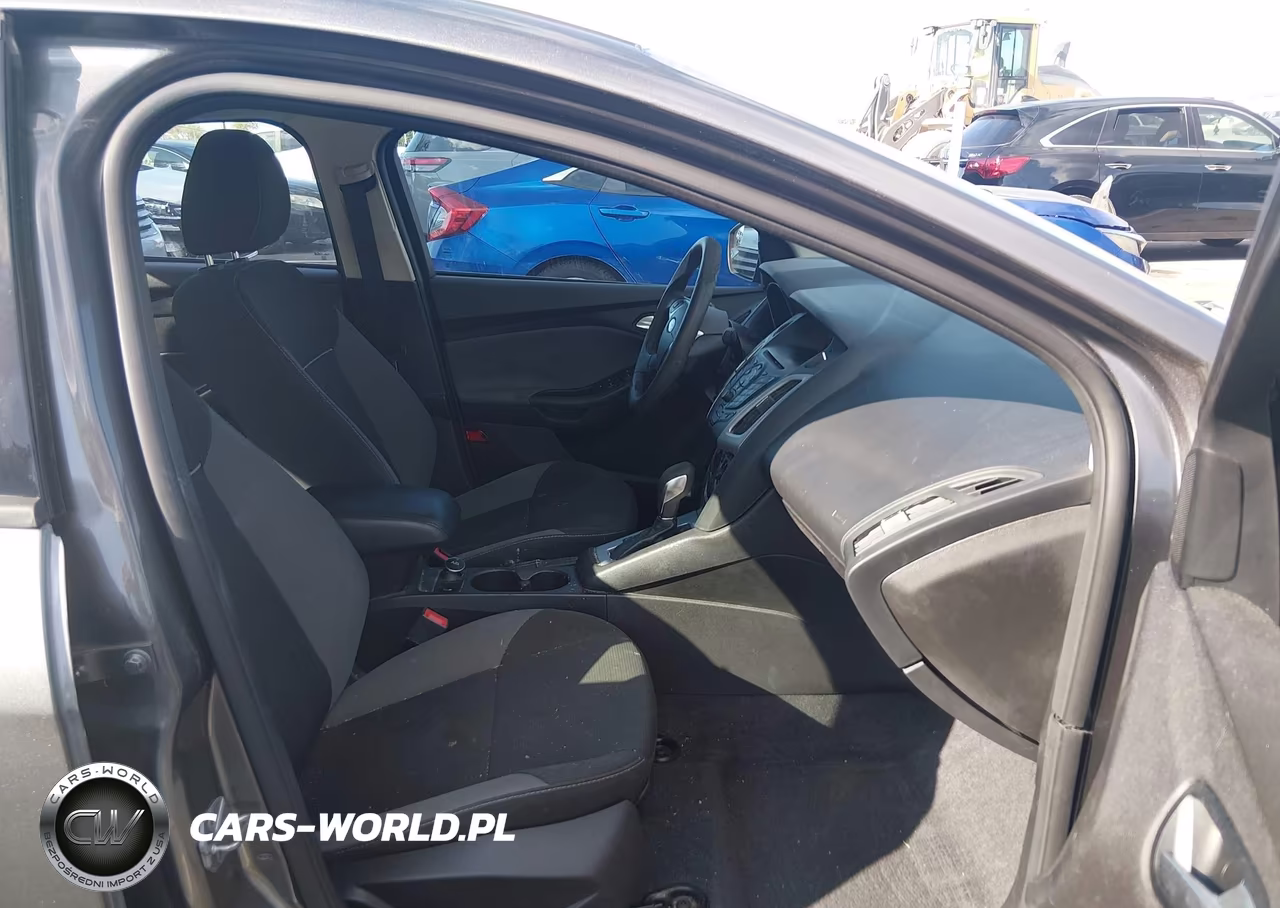 2014 Ford Focus Se VIN:1FADP3F2XEL280013 - 5