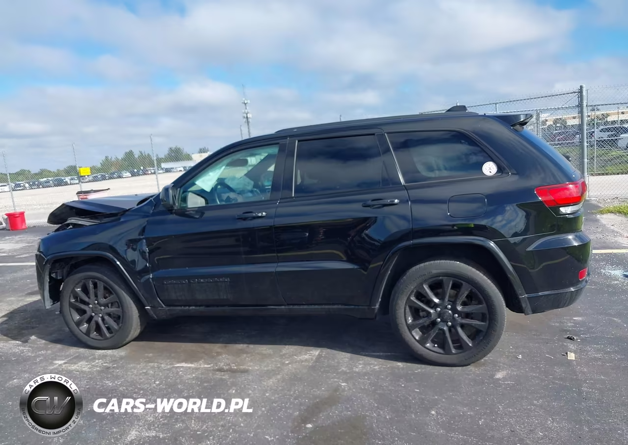 2017 Jeep Grand Cherokee Altitude 4X2 VIN:1C4RJEAG4HC953320 - 14