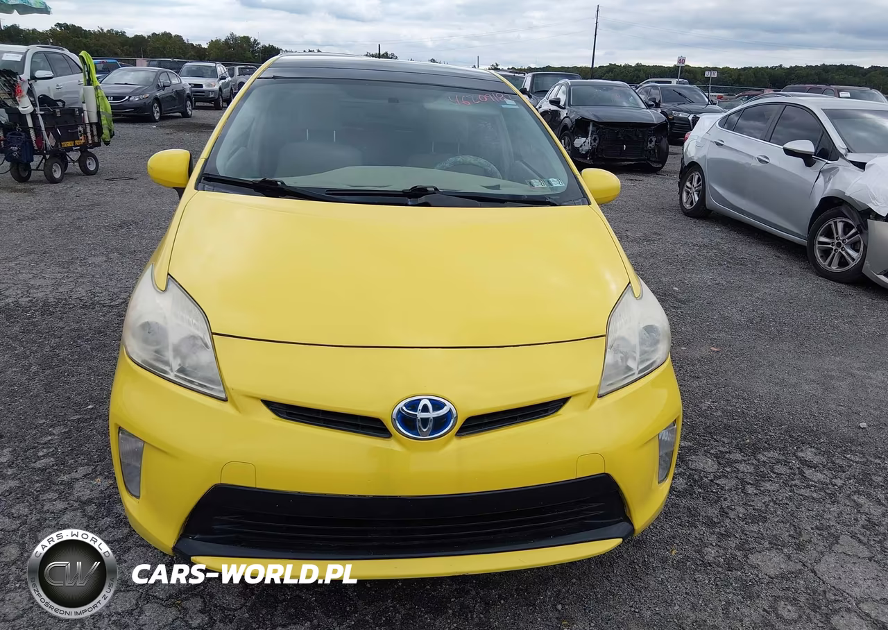 2012 Toyota Prius Three VIN:JTDKN3DUXC1553813 - 13