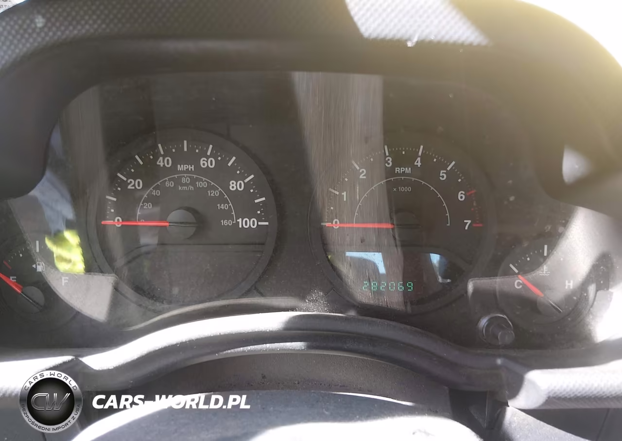 2009 Jeep Wrangler X VIN:1J4FA24199L749682 - 7