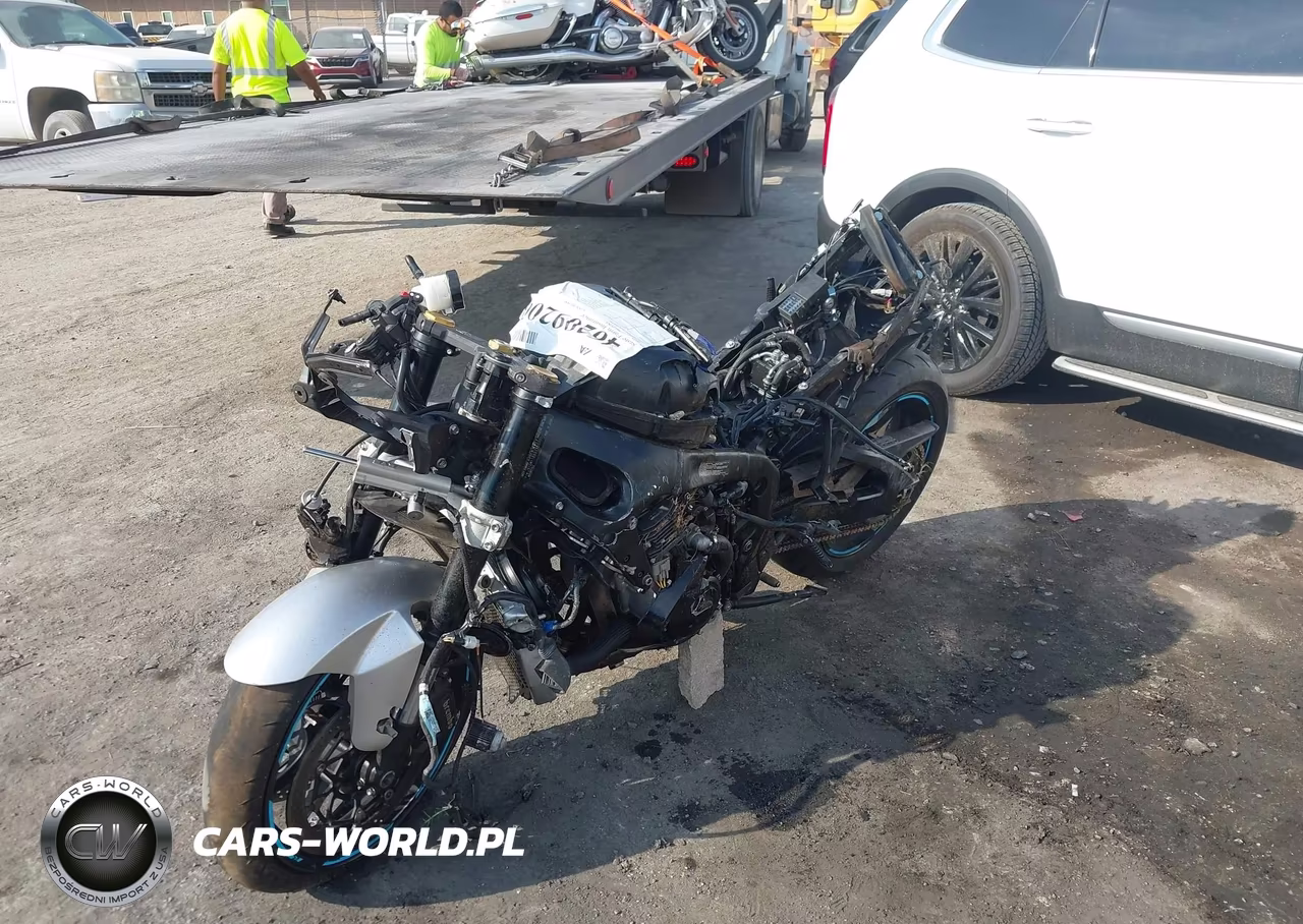 2025 Suzuki Gsx-R1000 VIN:JS1DM11B6S7100300 - 2