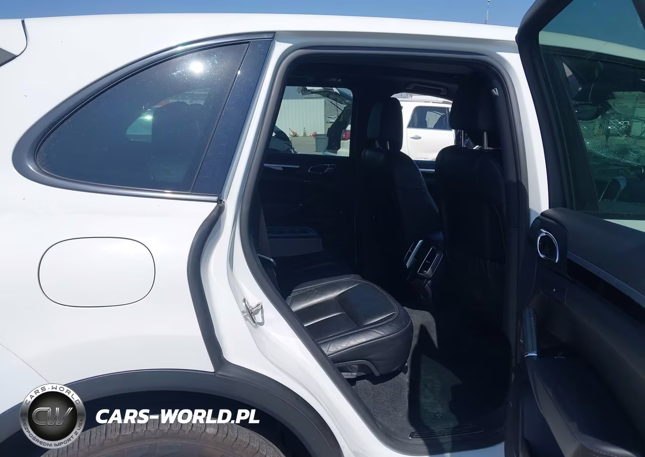 2016 Porsche Cayenne VIN:WP1AA2A28GKA12259 - 8
