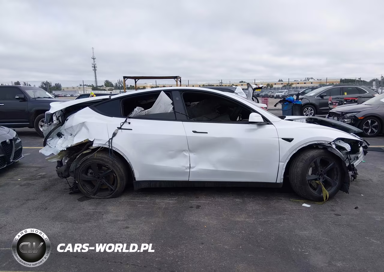 2026 Tesla Model Y Premium Rear-Wheel Drive-Rear-Wheel Drive VIN:7SAYGDED9TA675465 - 12