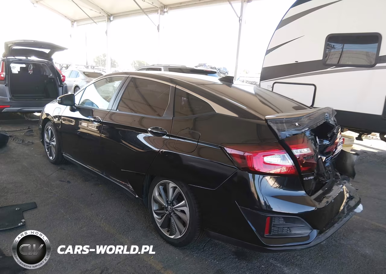 2018 Honda Clarity Plug-In Hybrid Touring VIN:JHMZC5F33JC002966 - 3